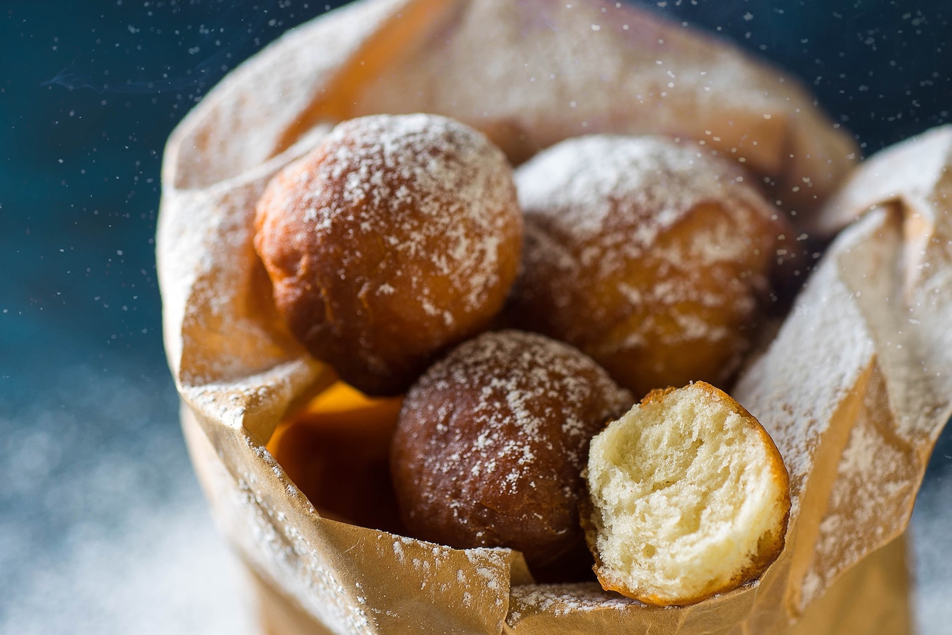 Oliebollen â Doughnuts, Another Way