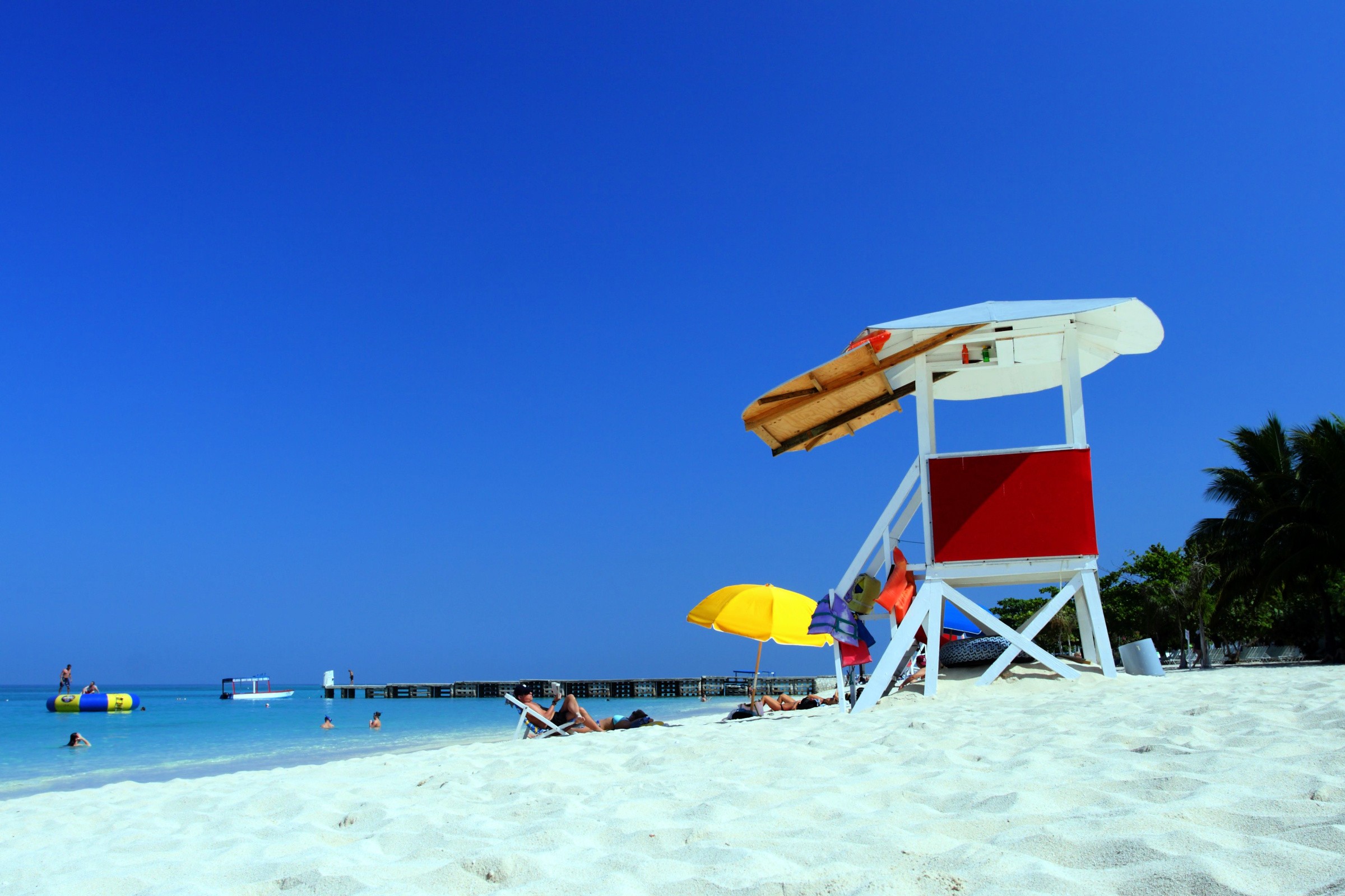 Doctorâs Cave Beach â Sheer Magic 