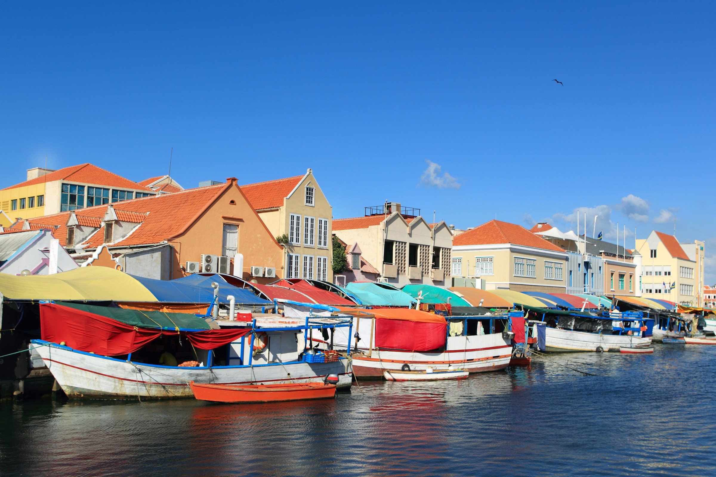 Willemstad â Lively, Diverse, and Infatuating 