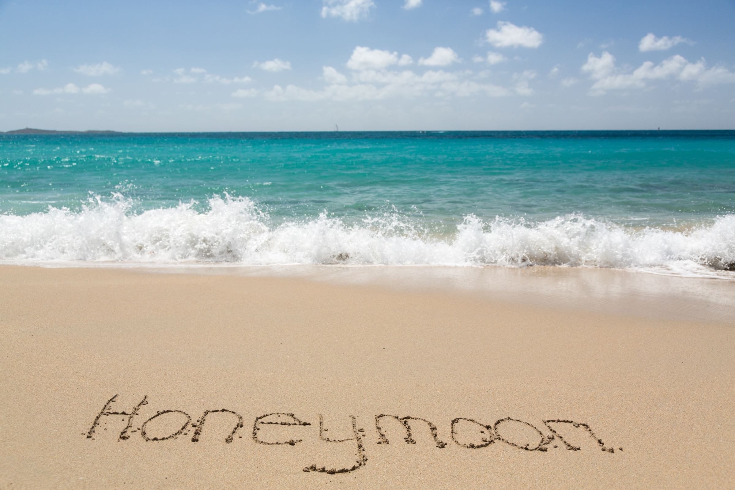 Honeymoon Beach â Where Romance Meets Scenic